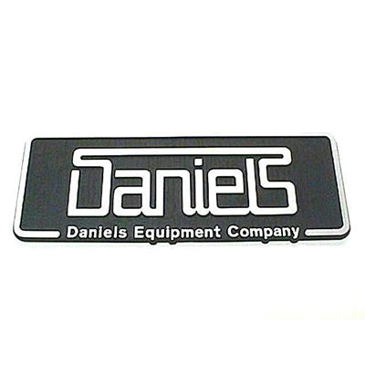 LOGO DANIELS